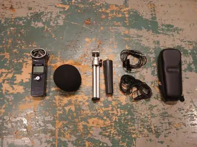 Zoom H1 Handy Recorder, View more