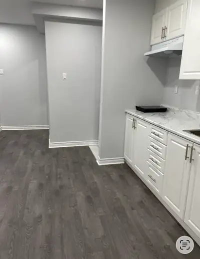"Shared Furnished Room for Rent in Mississauga - Located near Dundas & Tomken - Mature male preferre...