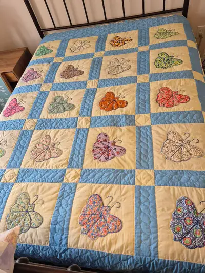 King Sized Hand Appliqued Butterflies Quilt, View more