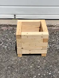 Solid wood planters 