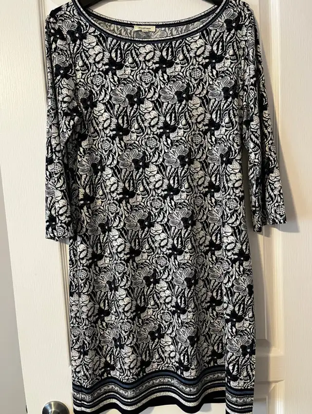 Woman’s Dress  in Women's - Dresses & Skirts in Oakville / Halton Region - Image 2