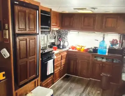 camper 31 foot , View more