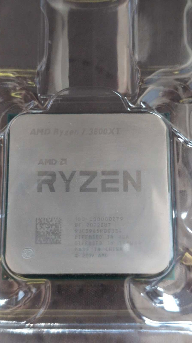 Amd ryzen 7 3800XT 8 core 16 threads in Desktop Computers in Mississauga / Peel Region - Image 2