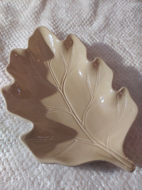 Pretty Fall or Autumn Beige Ceramic Oak Leaf Decorative Bowl!