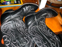 Perfect condition Men’s Size 9 Boulet cowboy boots for sale