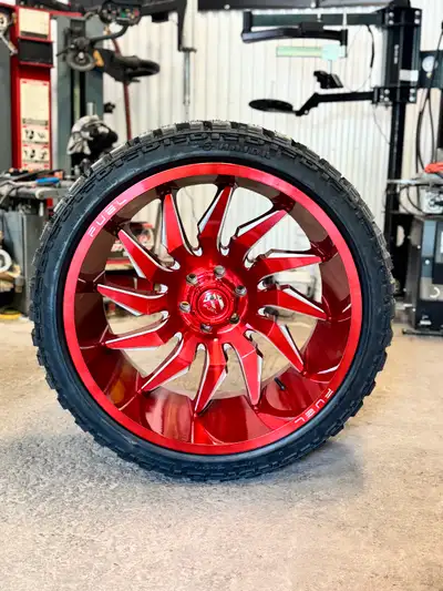BIG DEAL Fuel saber candy red 24x12 -44 6x139.7 Haida hd869 33x12.50r24 Homologue 4saison 2000$+taxe...