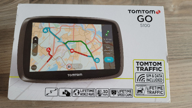 GPS TomTom Go 5100 - Lifetime World Maps, Traffic built-in SIM dans Appareils électroniques  à Laval/Rive Nord