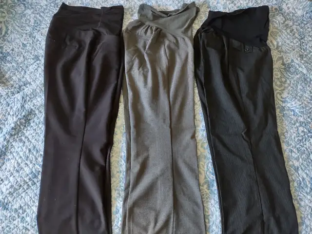 Maternity Clothes Tops and Bottoms 13 items in Women's - Maternity in City of Toronto - Image 5