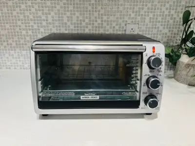Four grille-pain convection - Convection toaster oven, View more