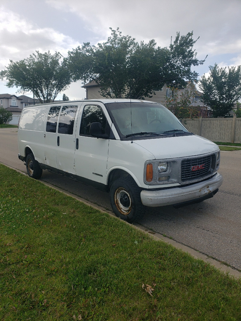 2001 Gmc Savana 2500 Extended Cargo Van Cars And Trucks Edmonton Kijiji 4465