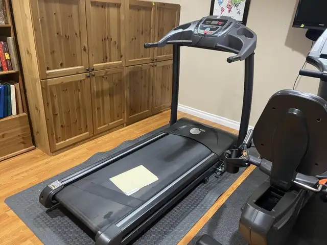 AFG Easy Lift Treadmill