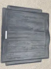 Range Rover 18 Genuine OEM Load space Cargo Protector/Rubber Mat