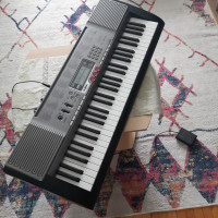 CLAVIER PORTABLE CASIO LK-230 AVEC PÉDALE