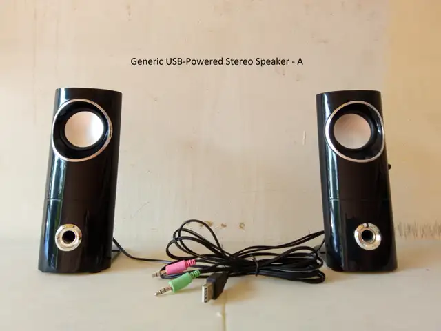 PC Speakers in Speakers, Headsets & Mics in Mississauga / Peel Region - Image 3
