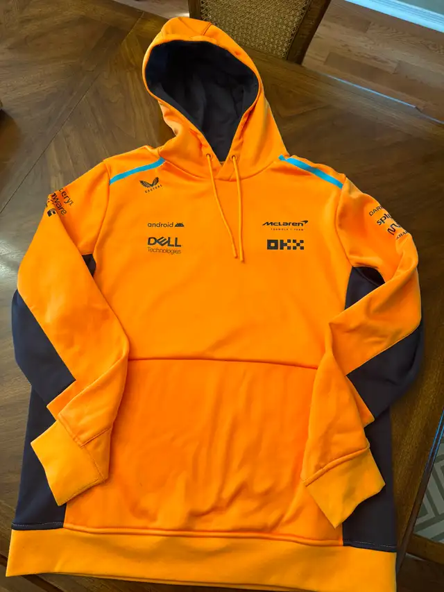 McLaren F1 2023 Team Hoodie Mens Size XL in Men's in Oshawa / Durham Region - Image 2