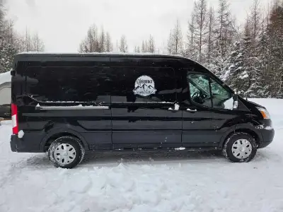 Ford Transit 2019 en super état Très bas kilométrage ( - de 56 000km) Toujours bien entretenu chez F...