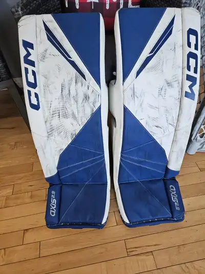 CCM Axis 2.9 Goalie pads (32+1), View more