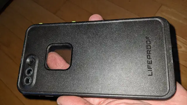 LifeProof FRĒ SERIES Waterproof Case for iPhone 8 Plus & 7 Plus in Cell Phone Accessories in Mississauga / Peel Region - Image 4