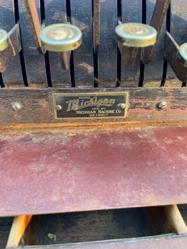 Antique Michigan Cash Register - Model 12 in Arts & Collectibles in Trenton - Image 3