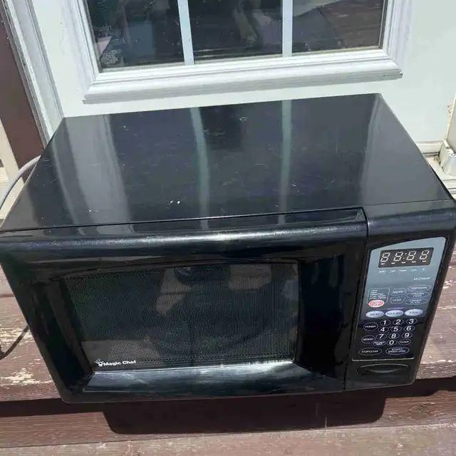 Magic Chef microwave 459620409410201600