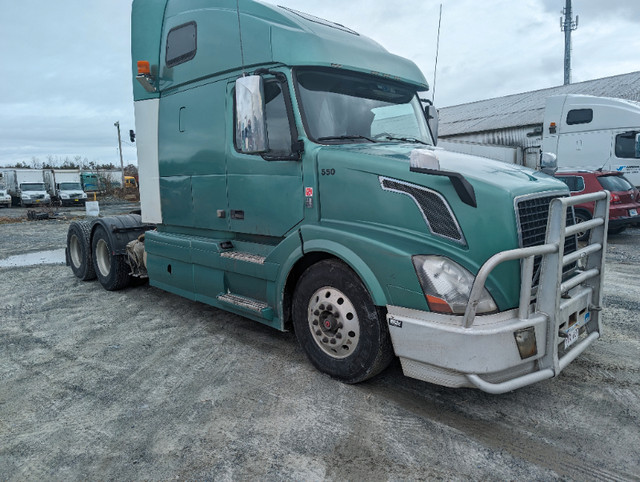 2014 Volvo VNL MVI October 2024 in Heavy Trucks in City of Halifax - Image 2