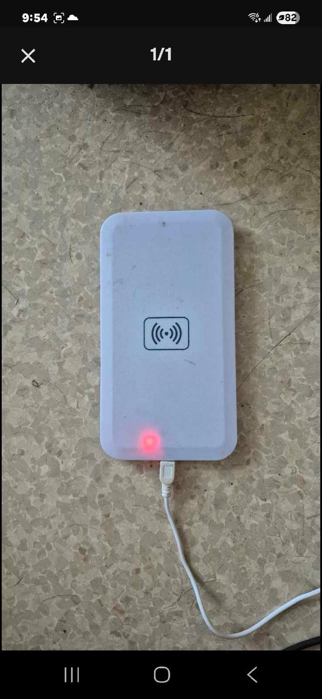 Wireless Charging Pad in Cell Phone Accessories in Sarnia