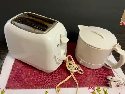 APPLIANCES X 2–1 KENMORE TOASTER + 1 ELECTRIC KETTLE, View more