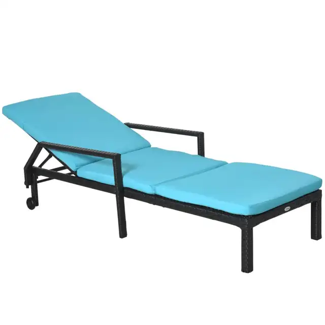 Wicker Chaise Lounger PE Rattan Outdoor Lounge Chair Garden Chai in Chairs & Recliners in Markham / York Region - Image 9