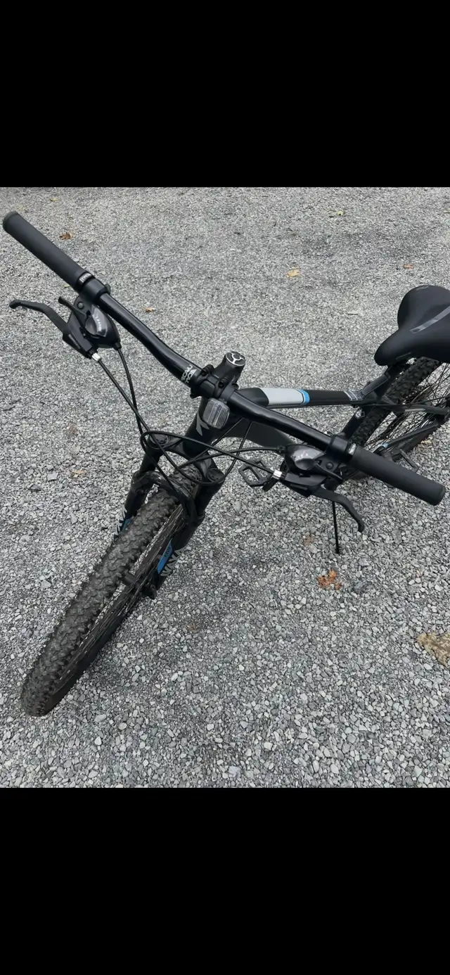 Diadora Mountain Bike, 21-Speed Mint shape!! in Mountain in Kingston - Image 10