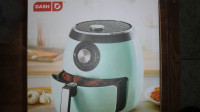 NIB - DASH Air Fryer (White)