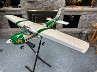 Great Scale RC Airplane Cessna 182 Skylane