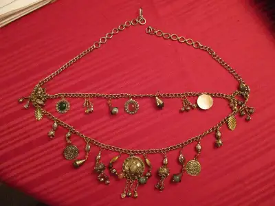 MAKES FABULOUS SOUNDS AS YOU WEAR IT. CAN BE A BELT OR A NECKLACE TO YOUR OUTFIT.