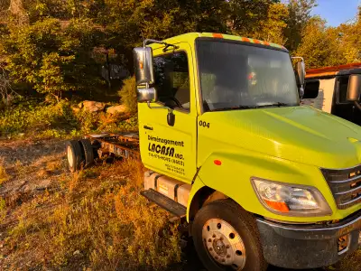 Lots of new peices, can pass the inspection at saaq after switching the turbo. 2 sets of aggressive...