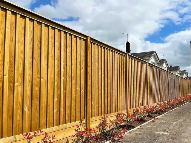 Quality Fences & Decks.