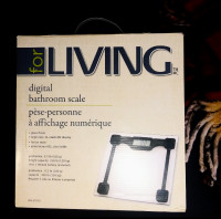 DIGITAL Bathroom SCALE in BOX Glass BATTERY Weight READY TO GO!