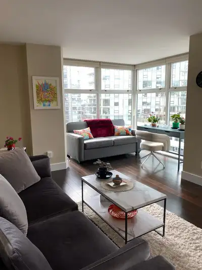 Unfurnished Large 1 Bedroom Apartment Downtown Yaletown