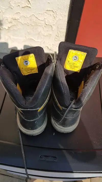 Caterpillar steel toe work boots size 9, View more