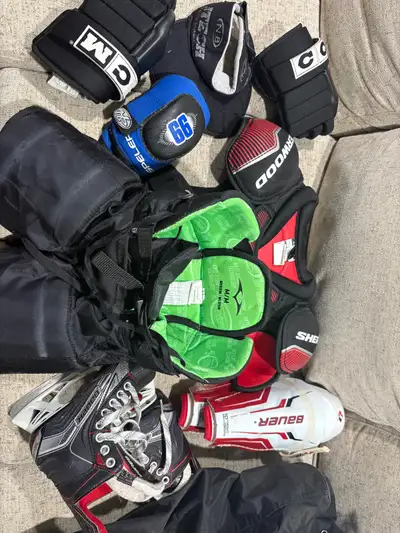 Kids hockey set ages 4-6 approx sold as a lot , View more