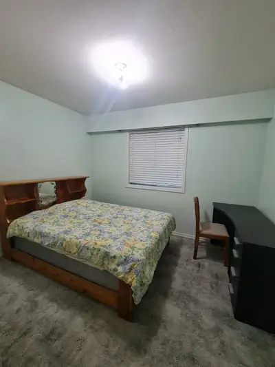 Hello,. Full room with closest queen bed and desk with bathroom for a student, laundry, hydro&electr...