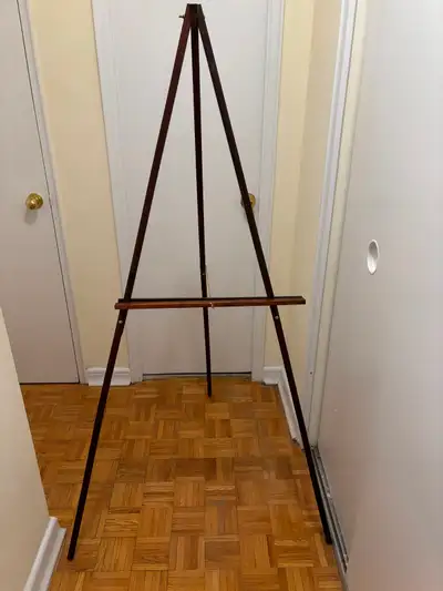 I have 8 tripod wooden easels available. They are 64 inches high. Brown color. These are good for pa...