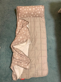 Tapis de sieste avec oreiller et couverture amovibles (Moonsea)