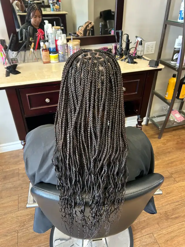 braiding  63234652657027124