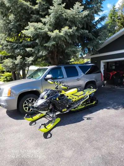 not currently running ** valves are damaged in the engine. New timing gear and chain installed think...