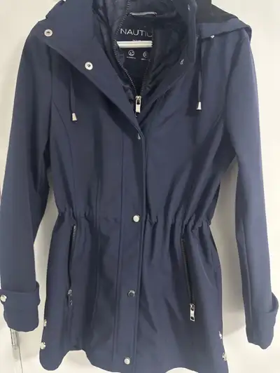 I'm selling a women's Nautica jacket in excellent condition, perfect for transitioning between seaso...