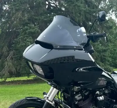 12” Pro Touring. 1/2 season old, no scratches, scuffs or wear. The Klock Werks Flare® Windshield for...