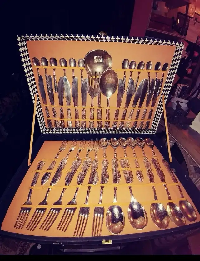 Cutlery Set in Kitchen & Dining Wares in Markham / York Region - Image 2