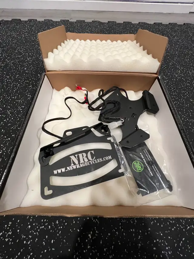 used NRC Tail Tidy or Fender Eliminator - Tuono 660 or RS 660 in Motorcycle Parts & Accessories in Hamilton - Image 3