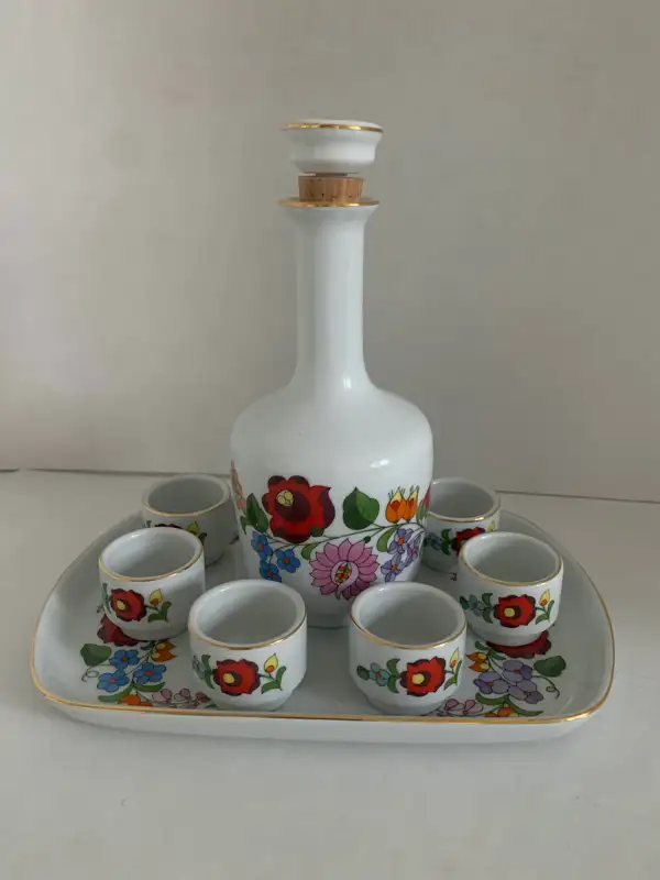 KALOCSA Hungary Hand Painted Liqueur set in Arts & Collectibles in Brantford - Image 2