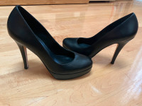 Chaussures pour femmes 7,5/Women's shoes 7.5
