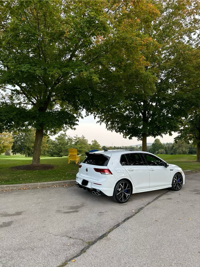 Free Lease takeover 2023 Volkswagen Golf R DSG in Cars & Trucks in Oakville / Halton Region - Image 2
